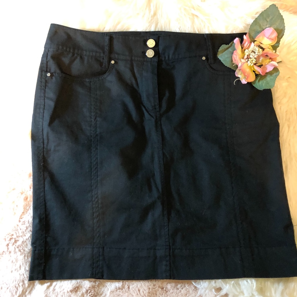 NWOT White House Black Market Black Twill Skirt